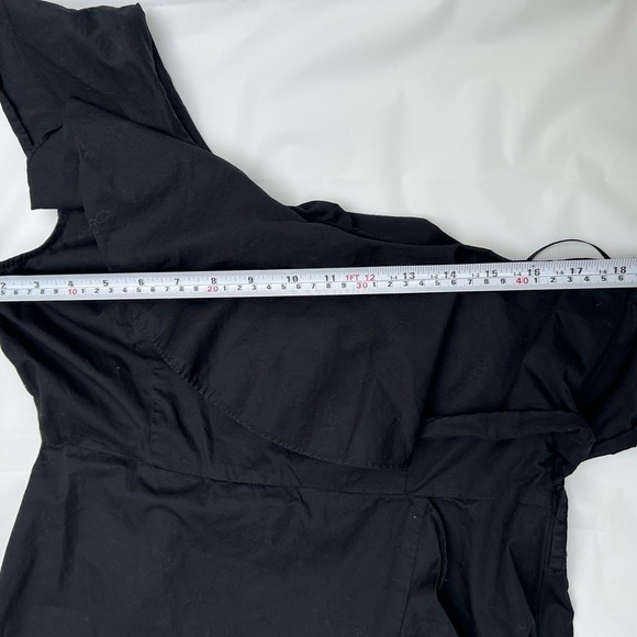 Haute rouge designed in New York ruffle wrap black dress one shoulder - Picture 3 of 9
